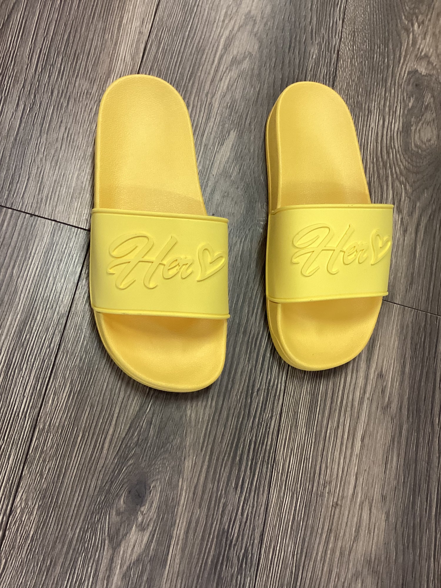 Yellow Her Essential Slides