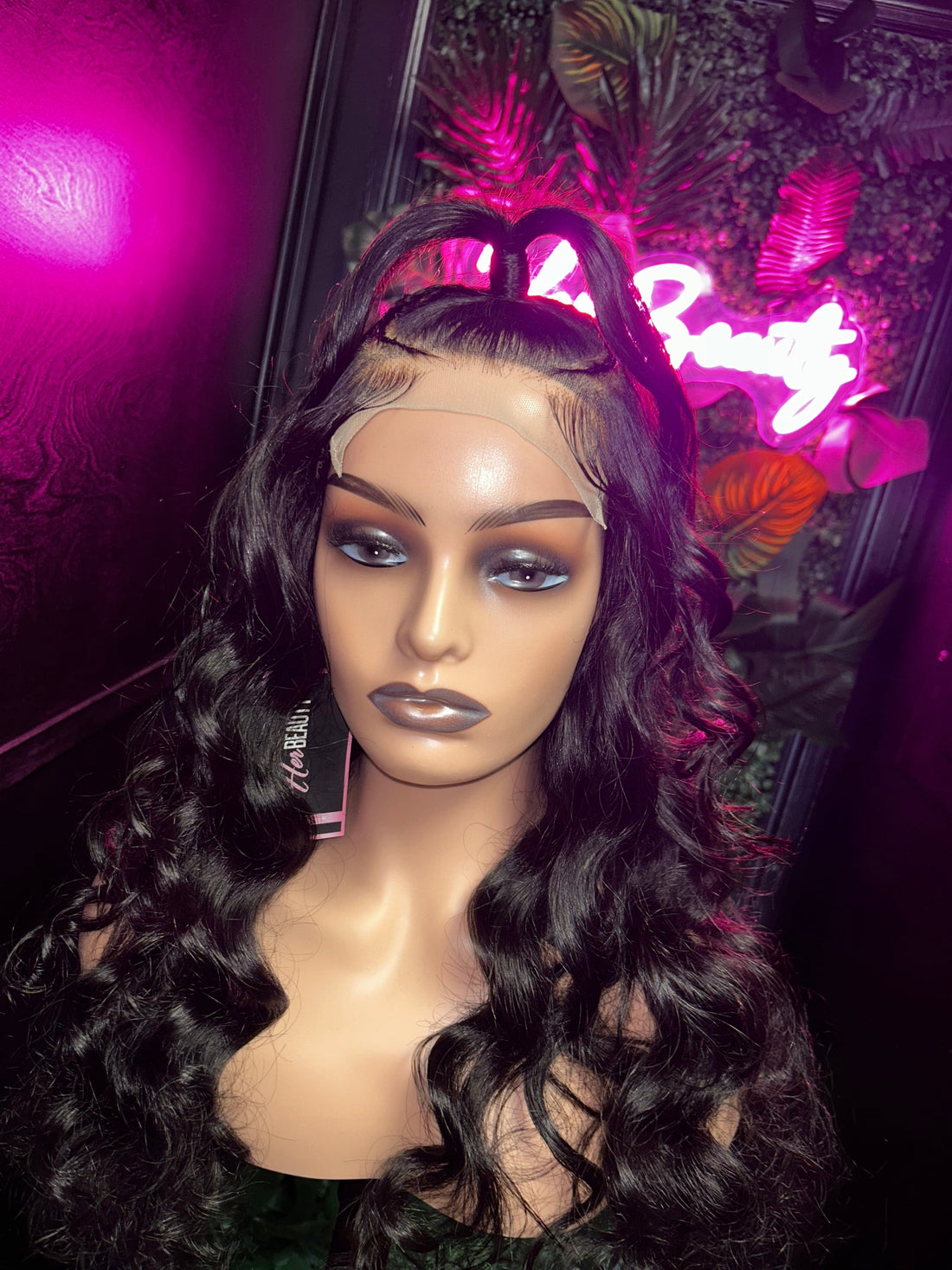 <img src="wig-image.jpg" alt="Ready To Wear 5x5 Closure Wig - Natural and Stylish Look">